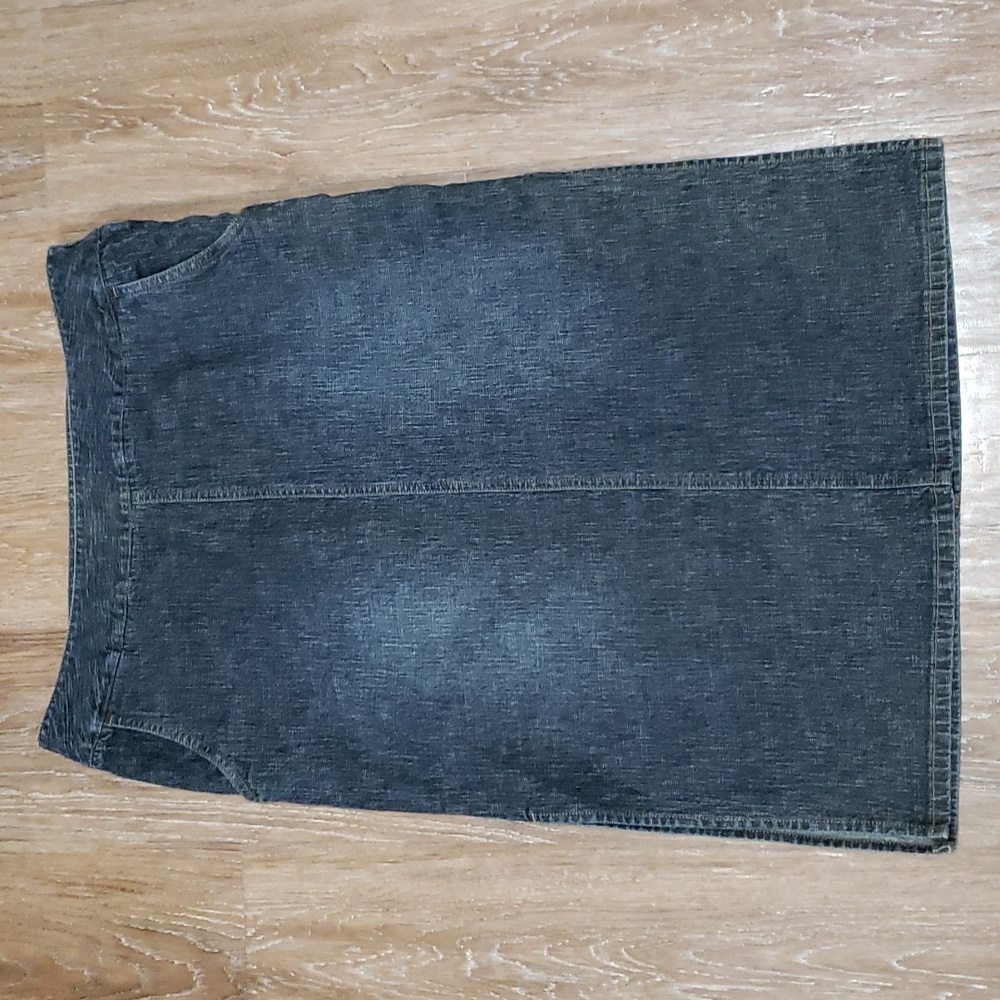 (14) Contrast Denim Stretch Midi Jean Skirt Fitted Contemporary Classic Denim